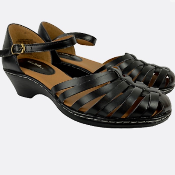 Thom McAn Shoes Thom Mcan Leather Sandals 6 Wide Black Ankle Strap